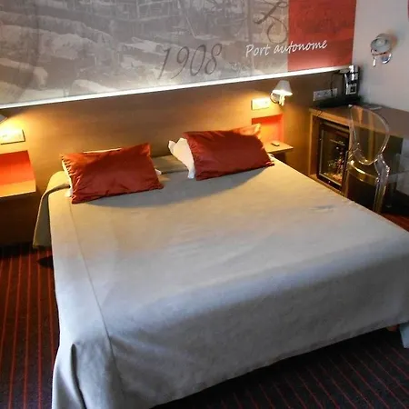 Billie - Reopening Summer 2024 Hotel